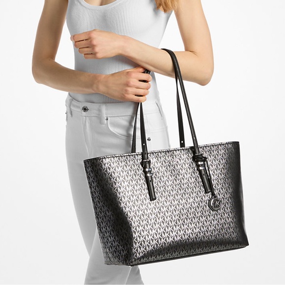 MICHAEL KORS Quinn Large EW Top Zip Metallic Signature Logo Tote Bag
Black 
NWT - Picture 3 of 16